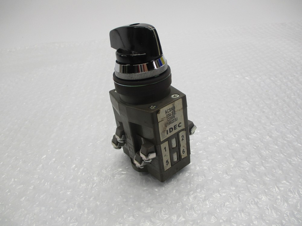 IDEC 234-S SELECTOR SWITCH NSNP