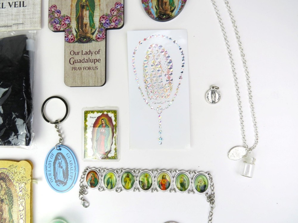 Catholic Guadalupe Bundle – Keychains, Bracelet, Scapular, Rosary, 17 items