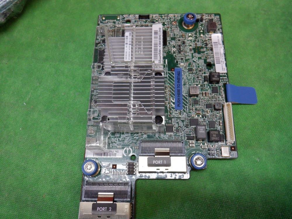 HP 848147-001 P840ar Smart Array SAS Controller with Cables 843201-001