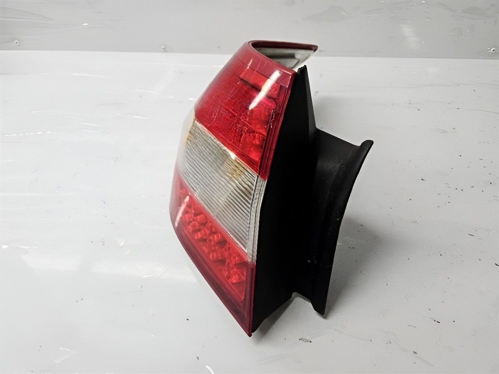 2007-2009 Lincoln MKZ Left Driver Tail Light Assembly Quarter Panel Mounted OEM