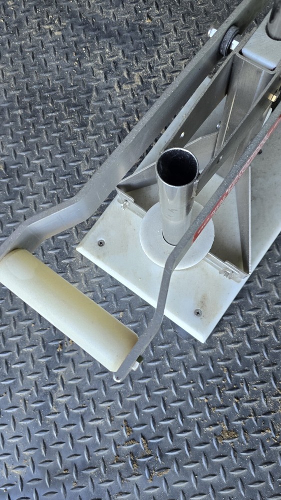 Healing E-Z Cut II Pineapple Corer