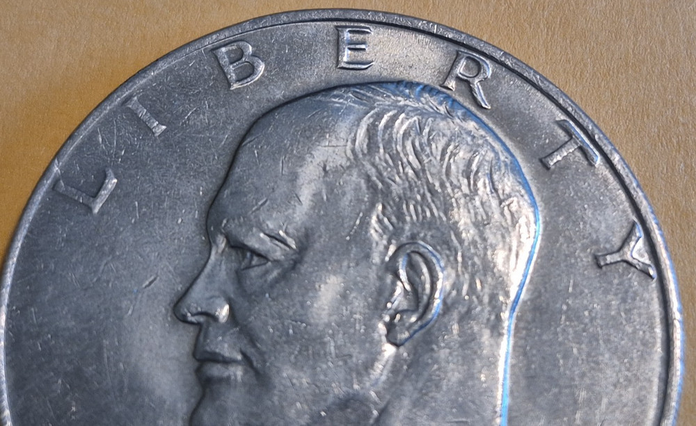 1974 P Eisenhower Dollar - Clad Dollar Coin