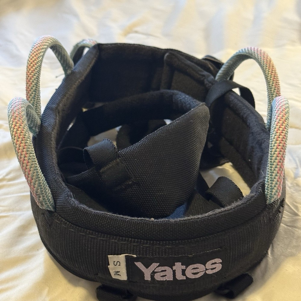 Yates Climbing Harness Size Small/Medium Used Good Condition