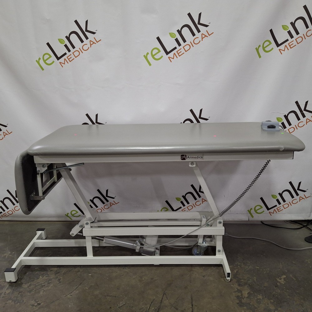 Armedica AM200 Treatment Table