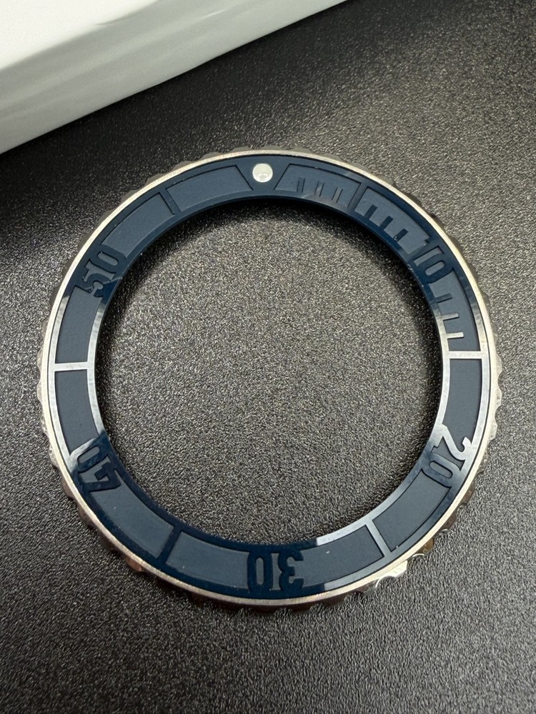 Formex Reef 42mm - Blue Ceramic Bezel