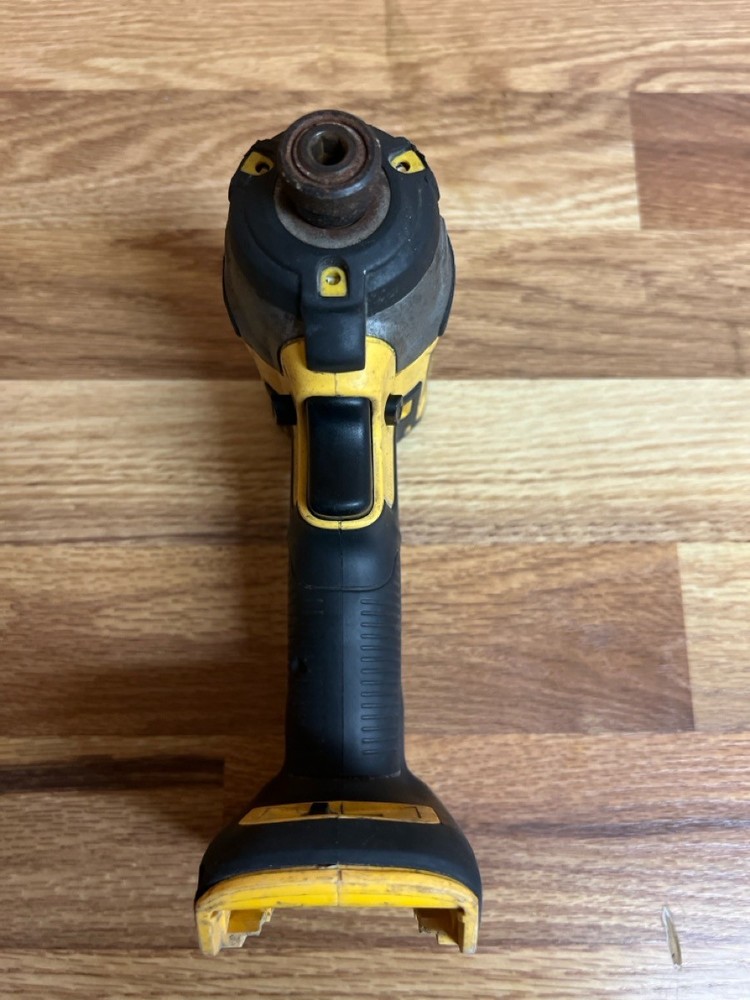 DEWALT DCF887 (PSV013789)