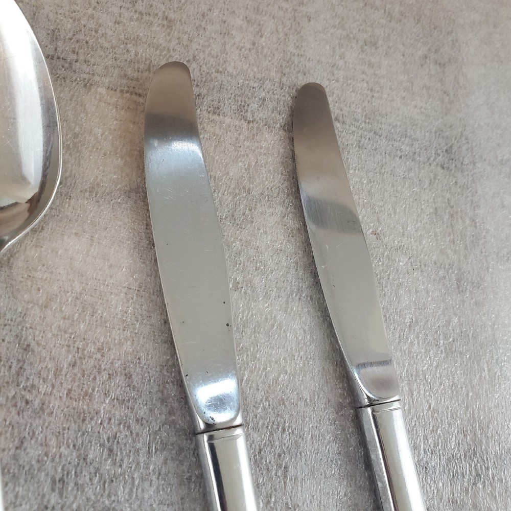 Oneida Stainless DEBONAIR Solid Serving Spoon and 2 Dinner Knife Knives