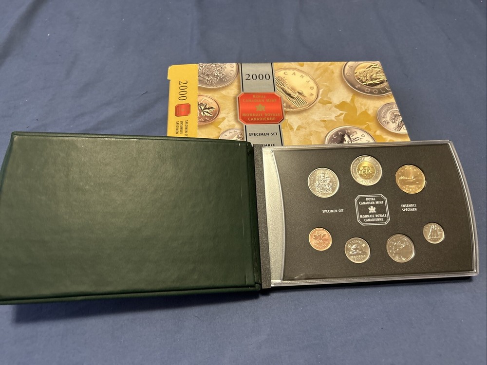 Specimen Set 2000 Canada w/Box & Paper
