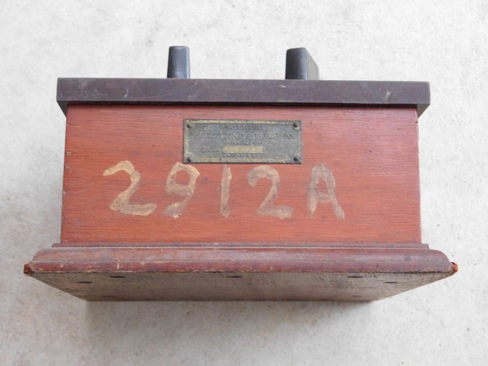 Antique Leed & Northrup Resistance Box