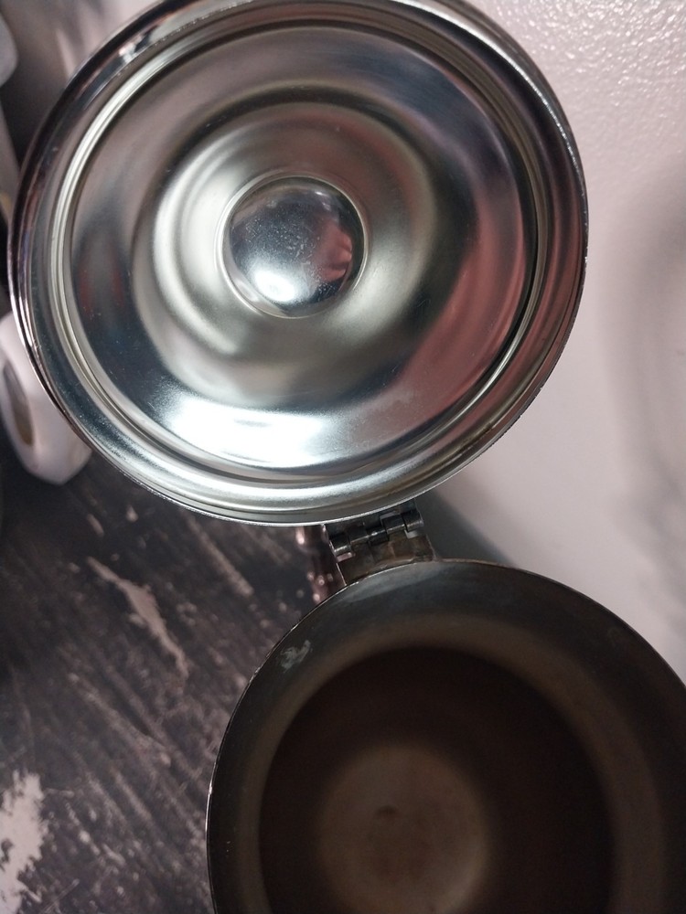 Wm. Rogers 800 Antique Silver Plate Lidded Coffee Pot