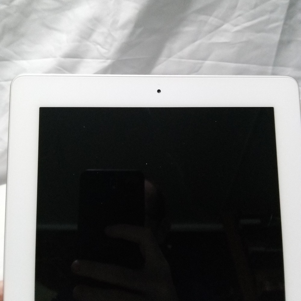 Apple iPad 4th Generation - White