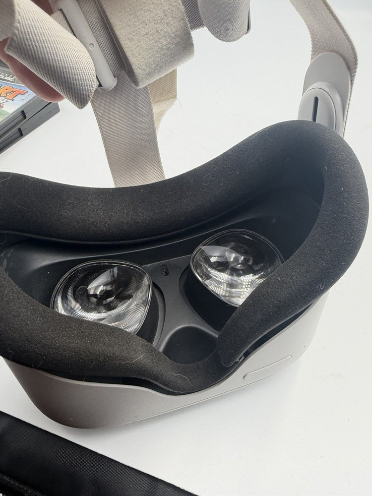 Meta Quest 2 - 64GB - Headset Only -