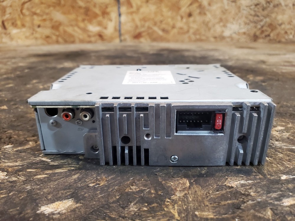 Alpine CDE-121 Radio Head Unit