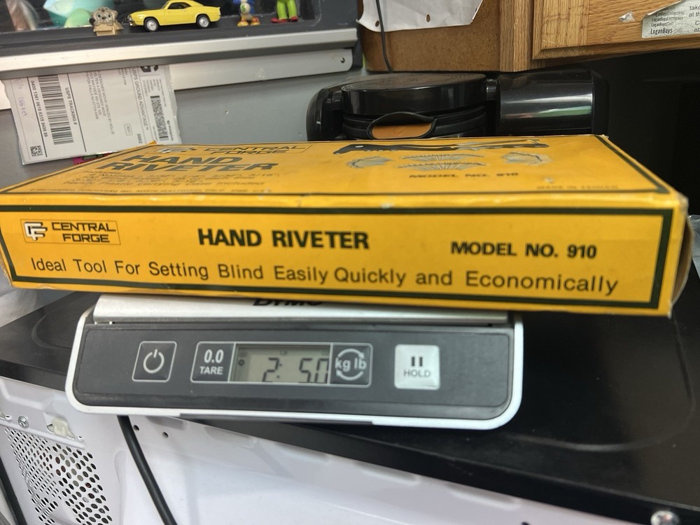 Central Forge Model No. 910 Hand Riveter Kit