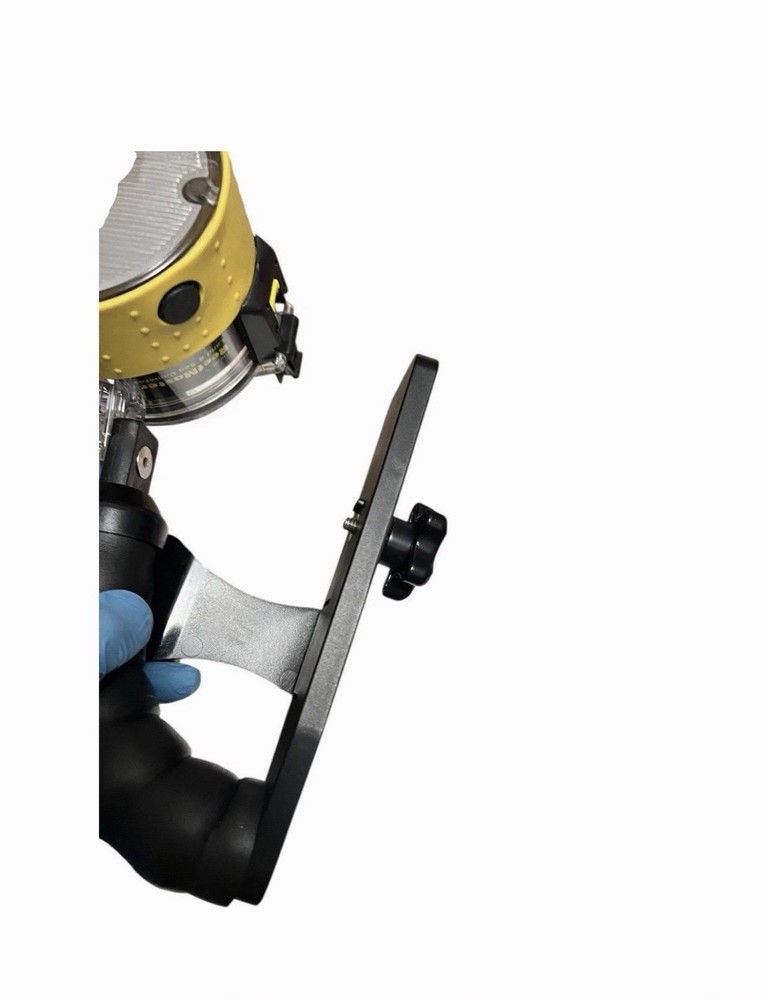 SeaLife ReefMaster Underwater Camera Kit – Housing, Flash, Handle, Case & Care