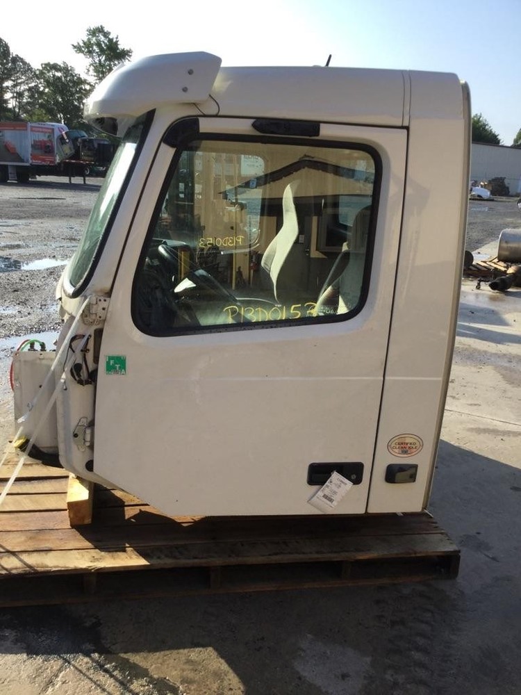 Replaces 2013 VOLVO VNL CAB , MD