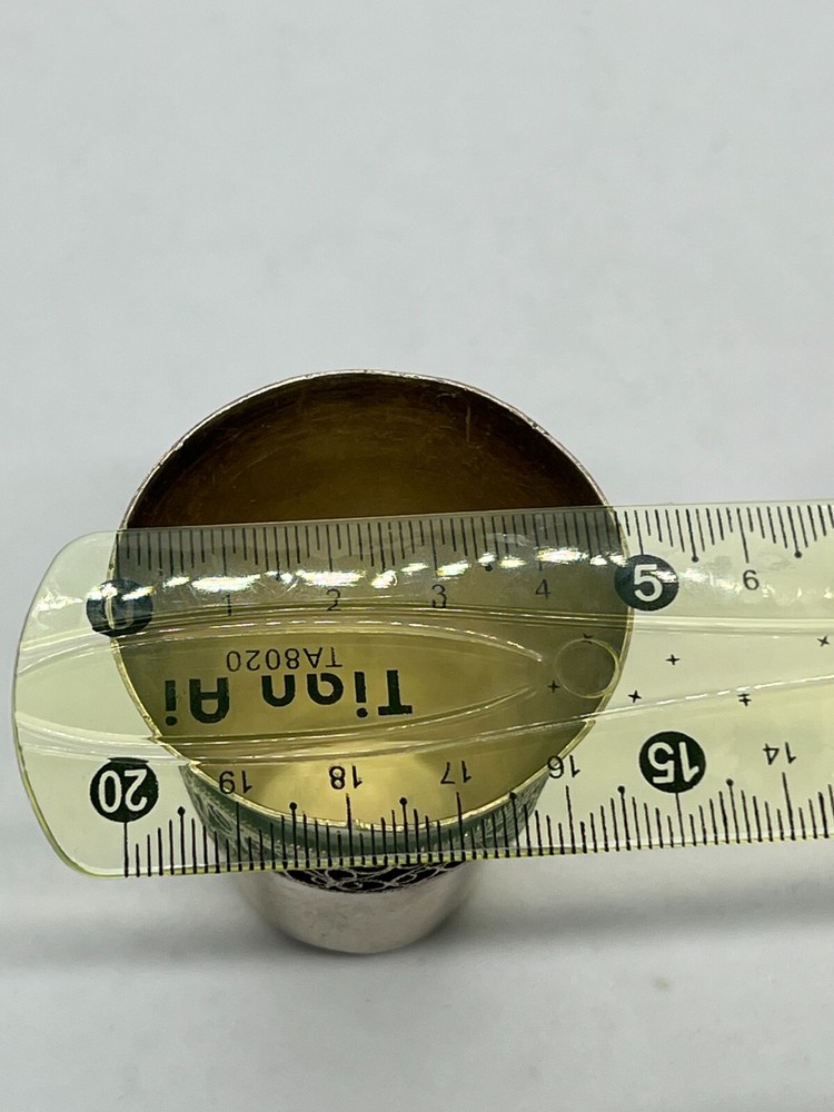 Kommei old Silver Cup with delicate hand engraving on the edge Classically decor