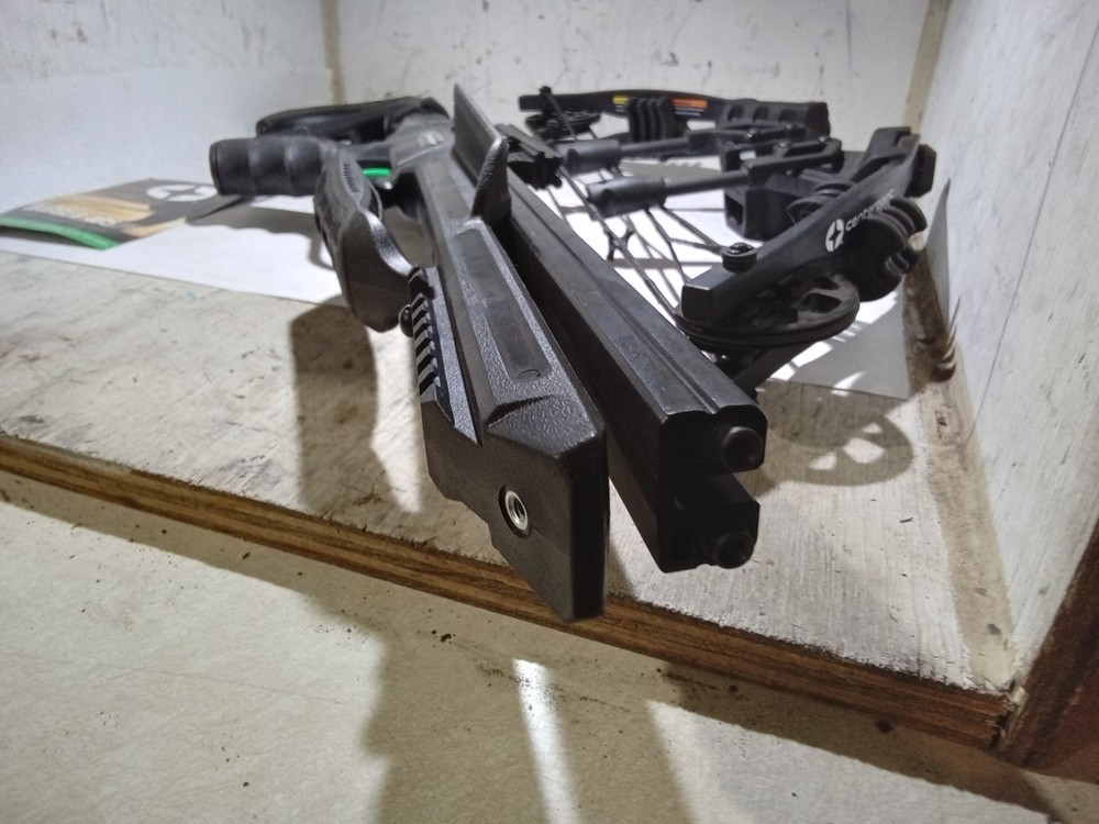 CenterPoint Dagger 405 Crossbow (L9E)