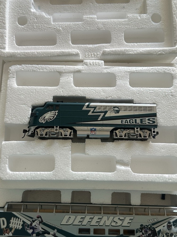 Philadelphia Eagles Hawthorne Village Partial Train Set Read!