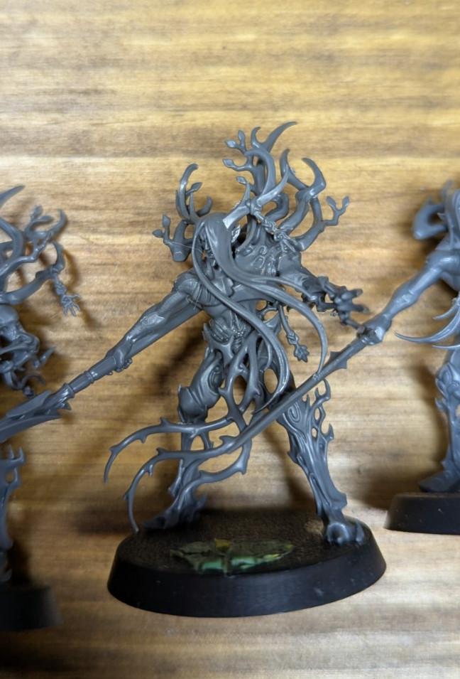 Sylvaneth Revenants x5 Assembled unpainted magnetised bases