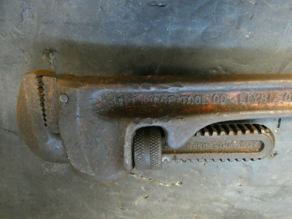 14 INCH HEAVY DUTY RIDGE TOOL CO RIDGID PIPE WRENCH