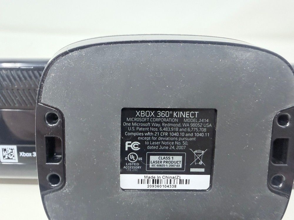 Microsoft Kinect Sensor Xbox 360 & Kinect Adventures- TESTED & WORKS