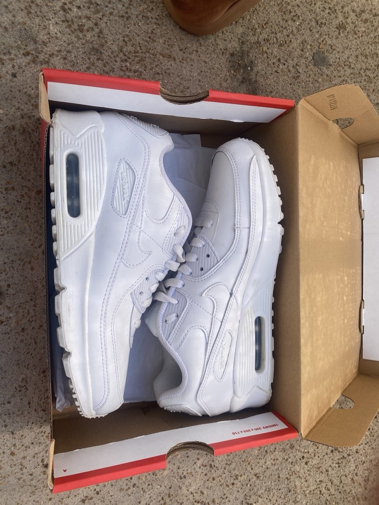 Nike Air Max 90 LTR (GS) Size 6’5