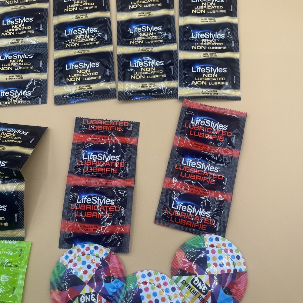 Condoms Lot Sampler Choice 25 Per Pack