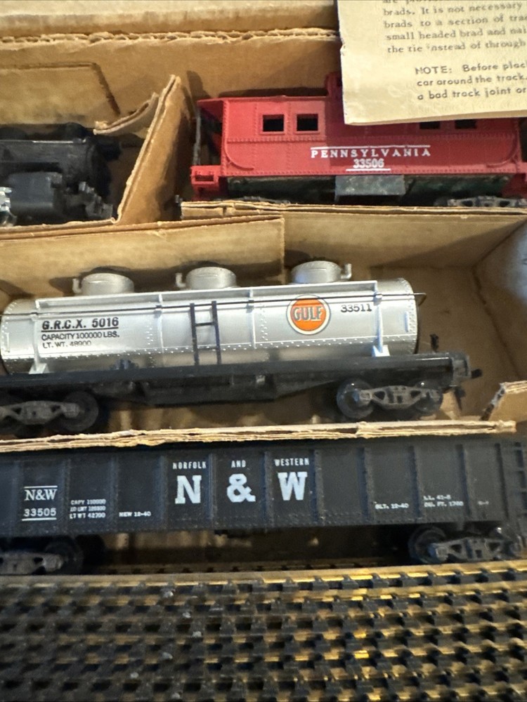 Gilbert American Flyer HO -7 Unit Freight Train Set Number 30123