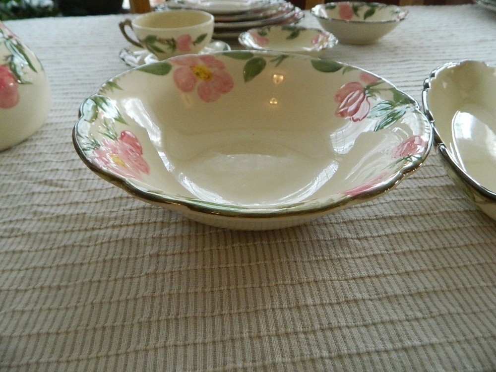 Franciscan Earthenware "Desert Rose" Set #1 for (8) with 11 Serving Pieces ST