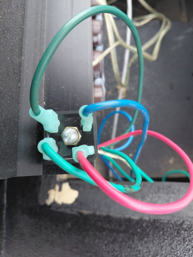 Isp D Cat 600 watts RMS active 3-way floor Module Amplifier