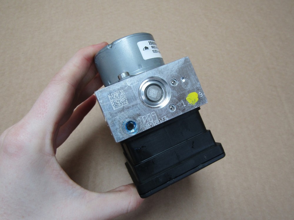 Aprilia RS 660 2020 ABS pump control unit module (12964)