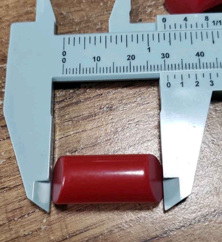 Vtg Lot 4 Cherry Red Bakelite Beads 17 Grams