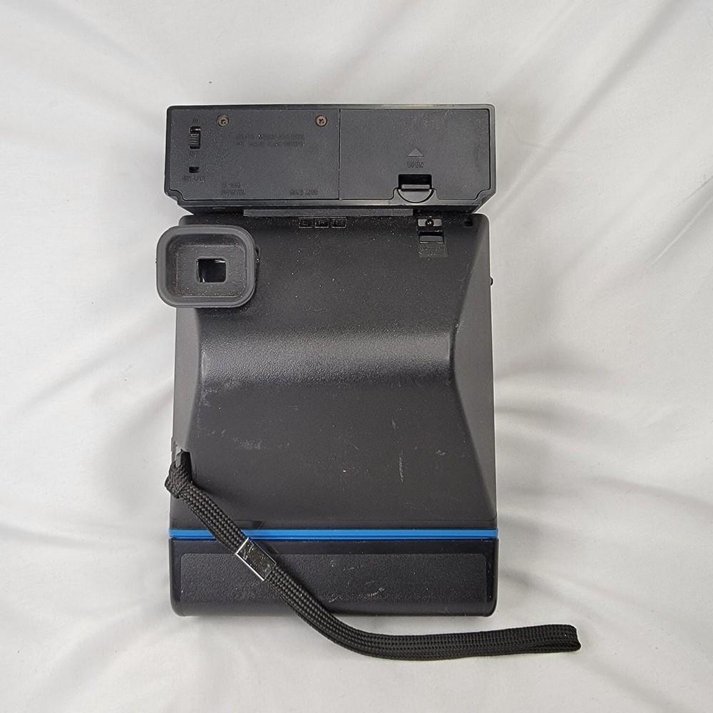 Kodak EK6 Instant Camera Top Knob Broken Scratch on Top NOT TESTED