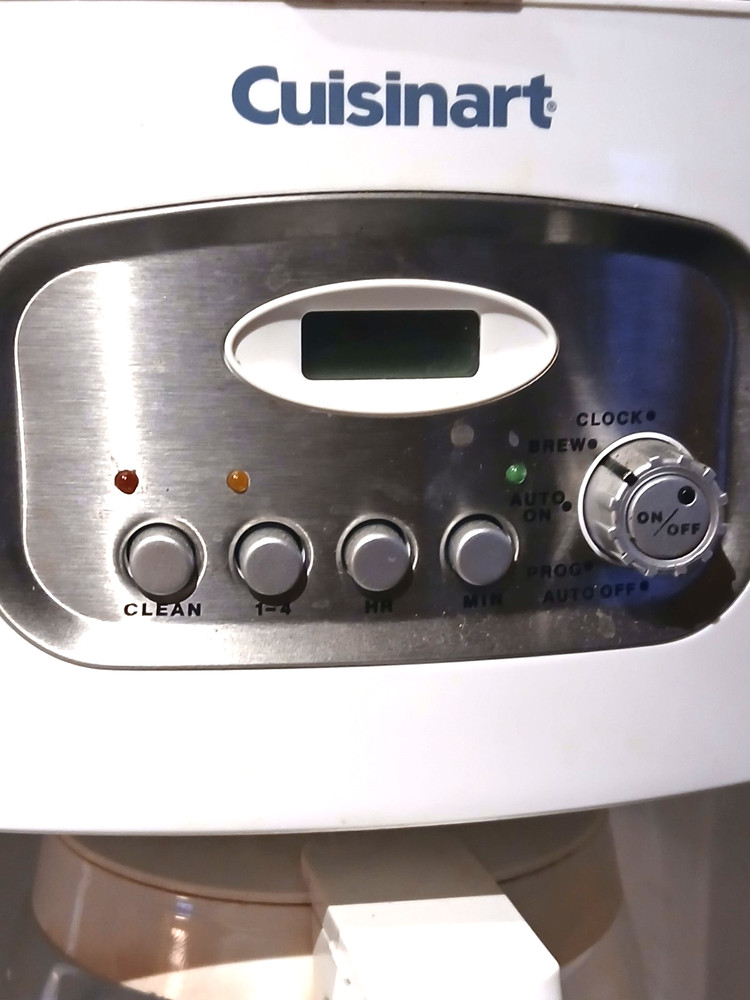 Cuisinart 12-Cup Programmable Coffee Maker Self Cleaning Model DCC-1100