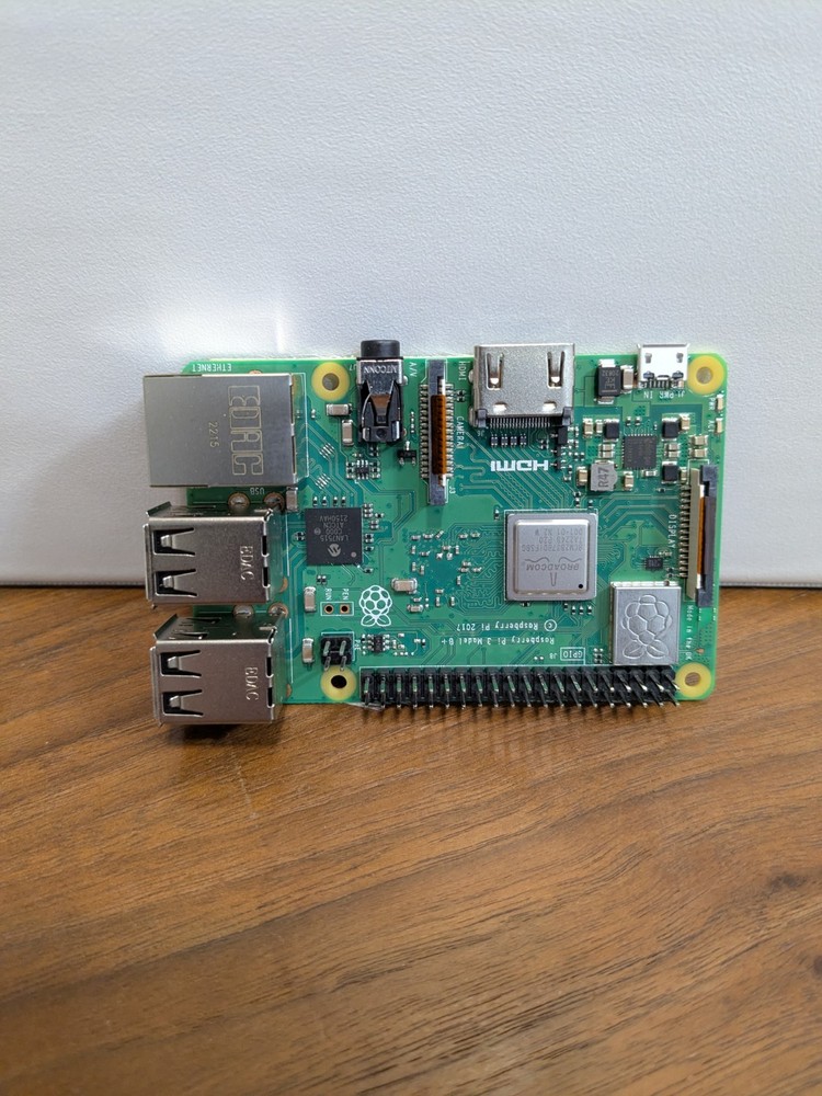 Raspberry Pi 3 Model B+