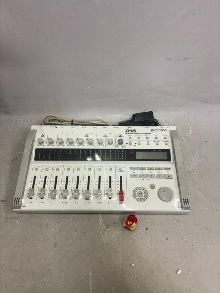 Zoom R16 Multitrack Recorder Audio Interface Controller from Japan