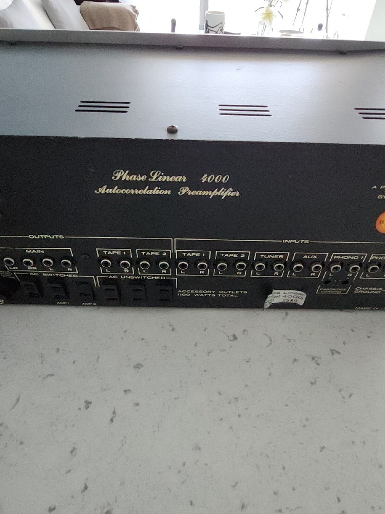 Phase Linear 4000 Preamplifier. Working