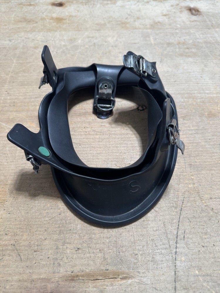 Scott AV3000 HT SCBA Firefighter Mask 5 Pull Replacement Face Seal Small Medium