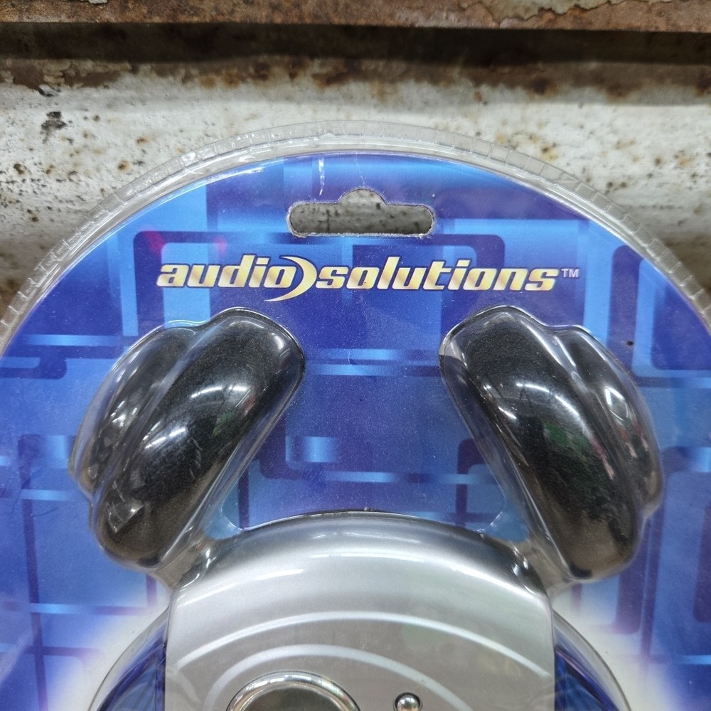 Audio Solutions Personal CD Player Model ATC-549 Blue NIP