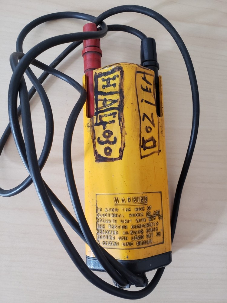 IDEAL VOLTAGE TESTER 61-065 Used and Tested
