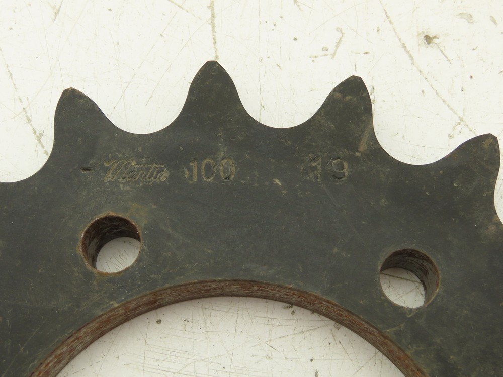 Martin 10019 Sprocket # 100 Roller Chain 4" Bore 5"Cross Bolt Pattern