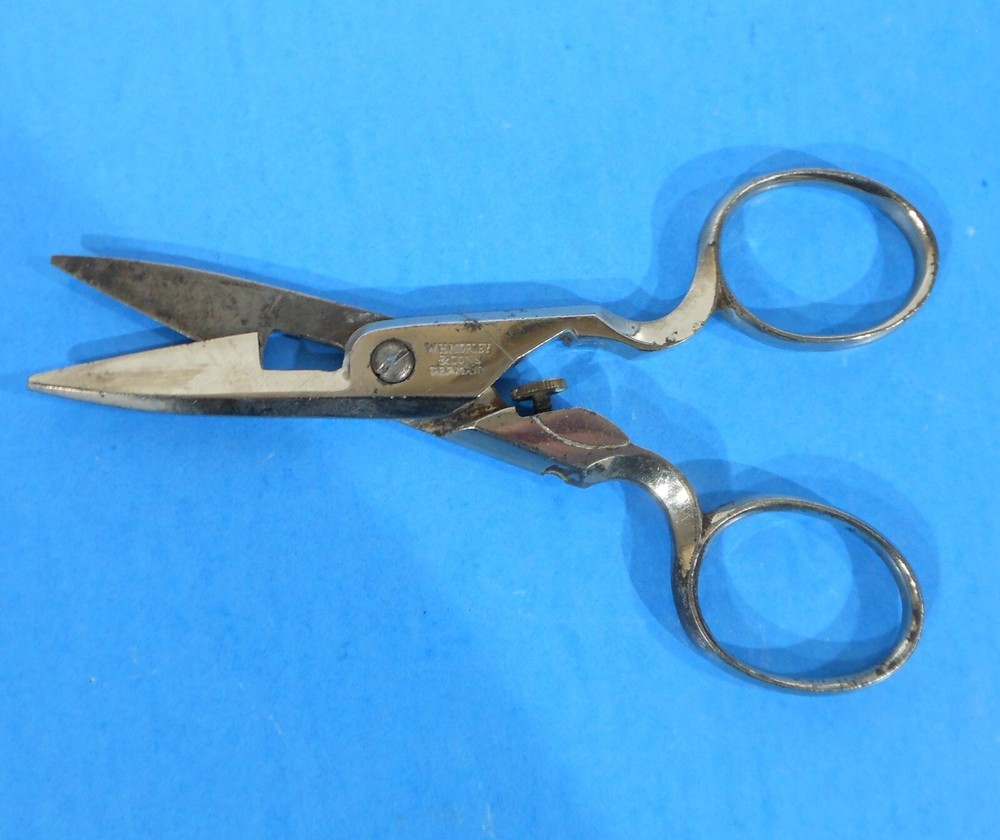 VTG W.H. MORLEY & SONS BUTTONHOLE SCISSORS GERMANY