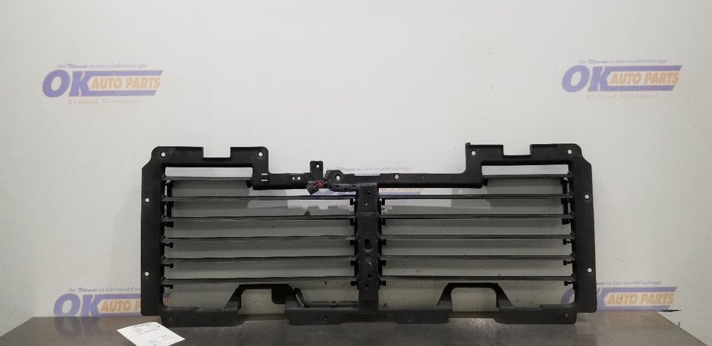 19 GMC YUKON DENALI 6.2L AIR SHUTTER ASSEMBLY