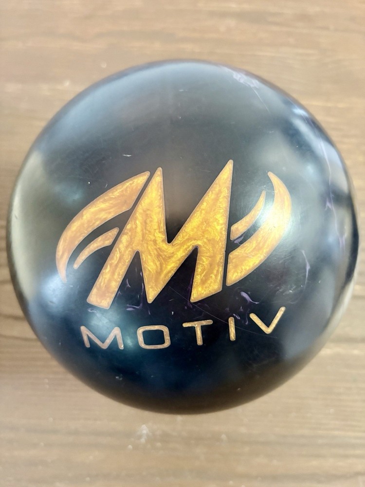 MOTIV BLACK VENOM | 15LBS | USED