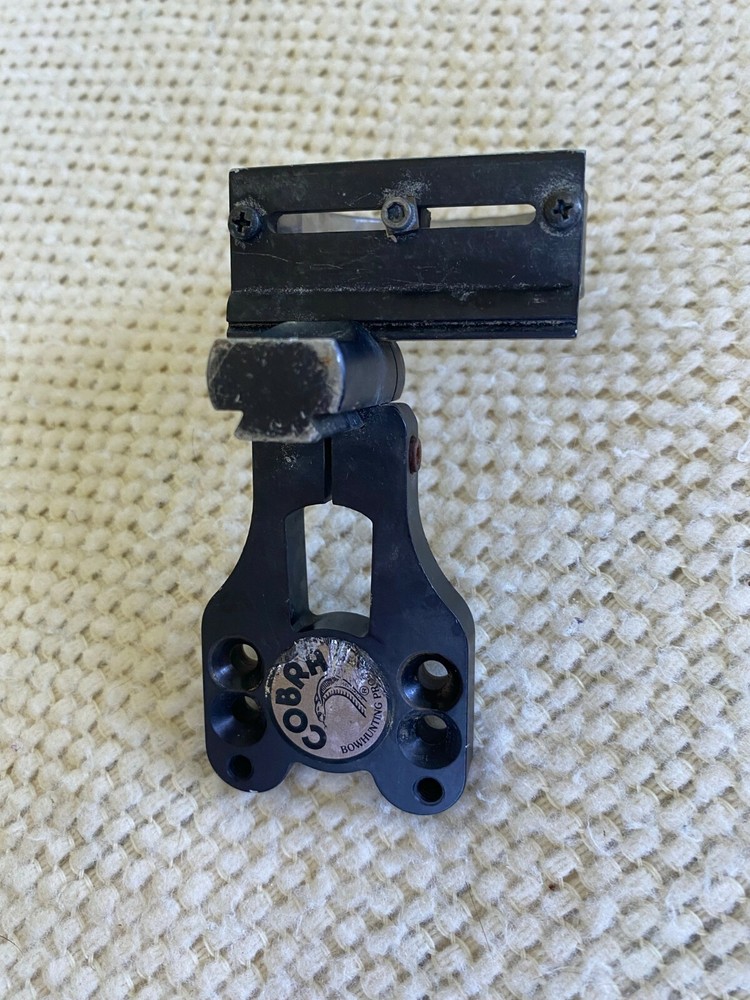 Cobra Sight with Pin Guard