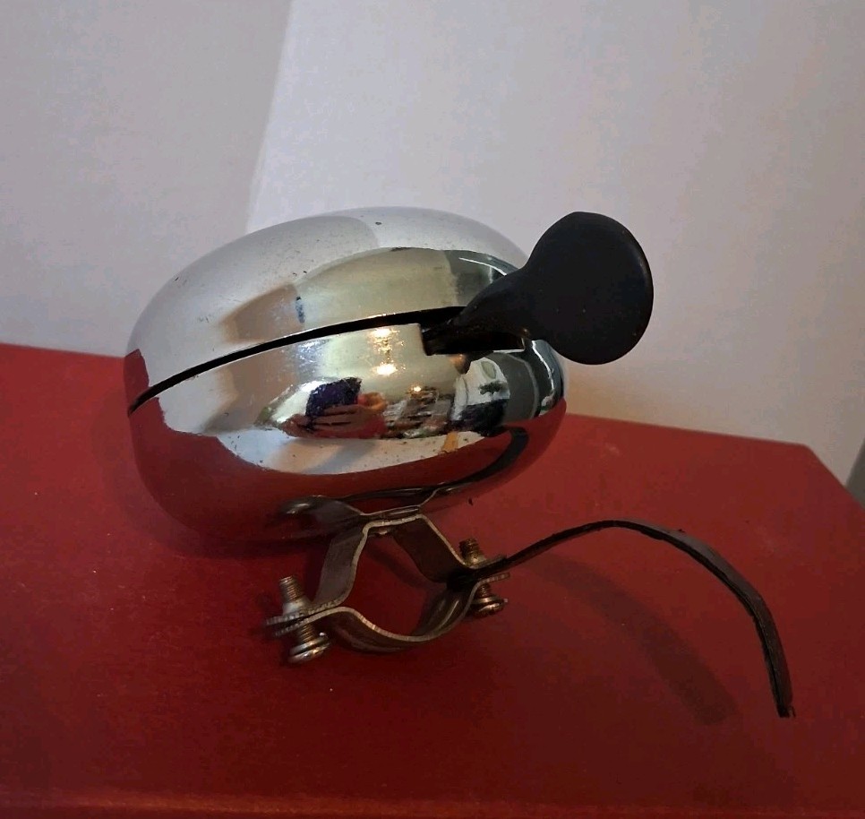 “Bell” Chrome Metal Silver Bicycle Handlebar Ringing Thumb Bell