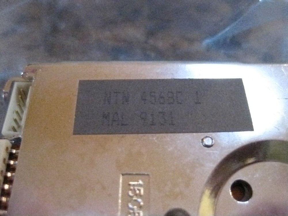 Motorola NTN-4568C Replacement Microprocessor HT600, UHF 2 CH (LOT#A761)