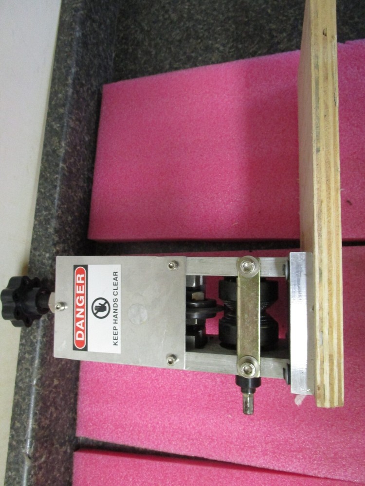 Steel Dragon Tools® WRA15 Benchtop Manual/Automatic Wire Stripping Machine