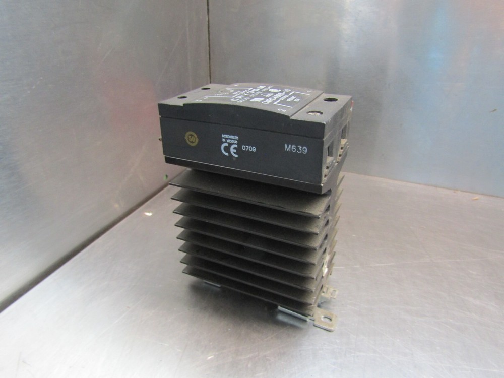 Crydom CMRD4865-10 Relay 480VAC